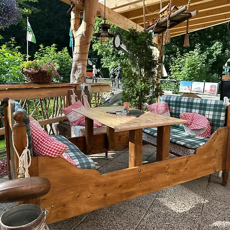 Erlebnishotel & Restaurant Fichtenhaeusel Am Poehlagrund Kuhberg