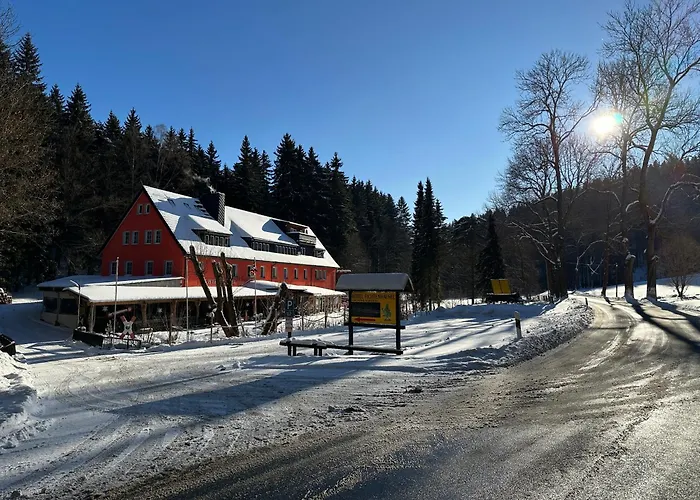 酒店 Erlebnishotel & Restaurant Fichtenhaeusel Am Poehlagrund 3*